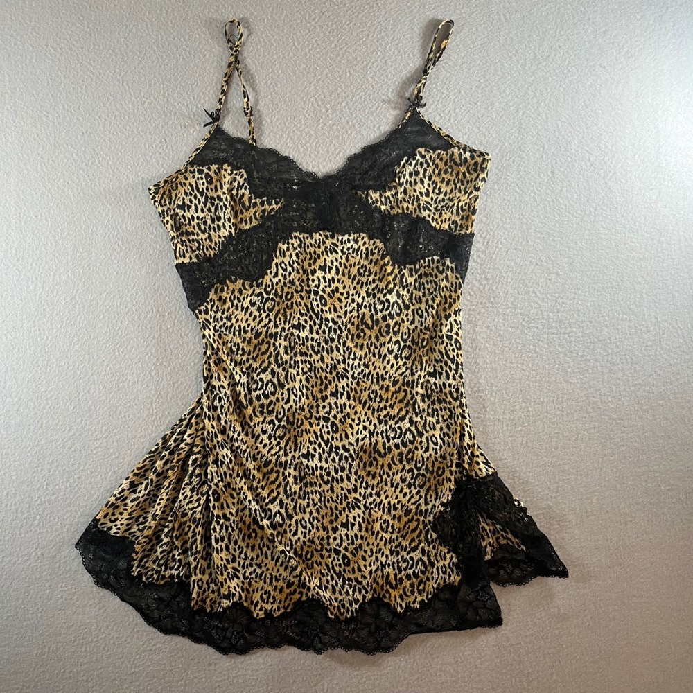 y2k vintage Victorias Secret Leopard Print Lace Trim Chemise Nightgown Large